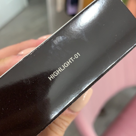 Laura Mercier brand new - Picture 3 of 5